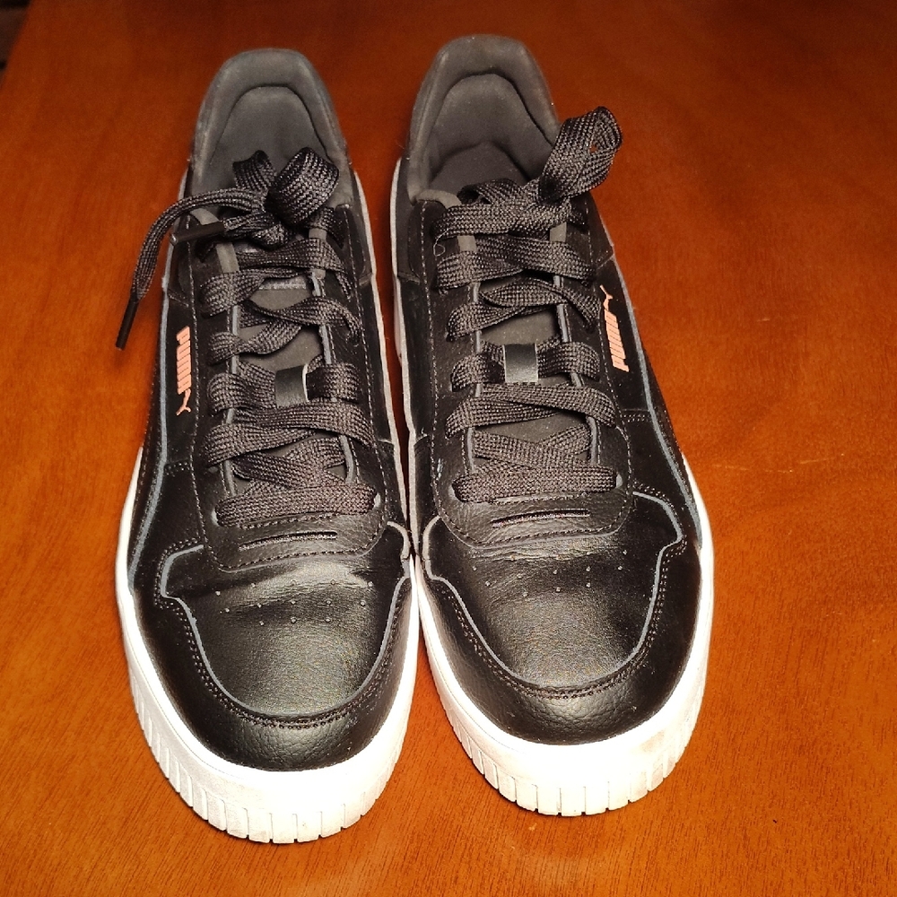 PUMA Women’s Carina Street Black Leather Sneaker Size 8.5 Chunk Heel